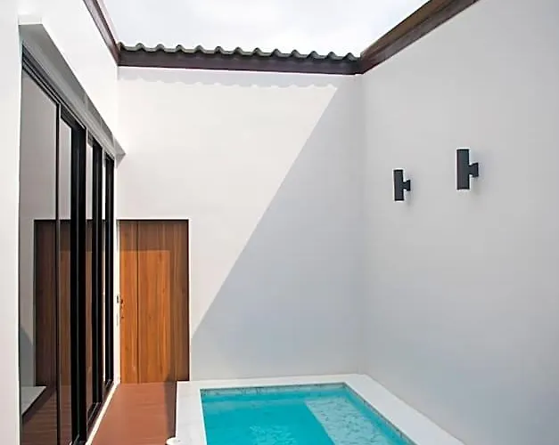 Vevilla Hotel 3*